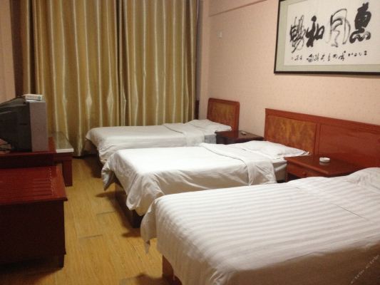 靖远黄河宾馆-普通三人间