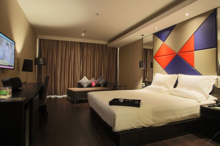 北京米高时尚酒店-大床房