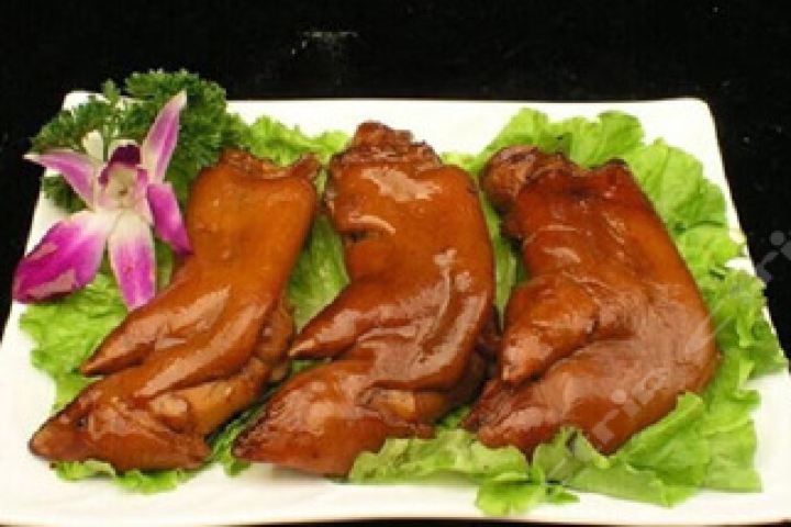 卤当家丫丫猪蹄