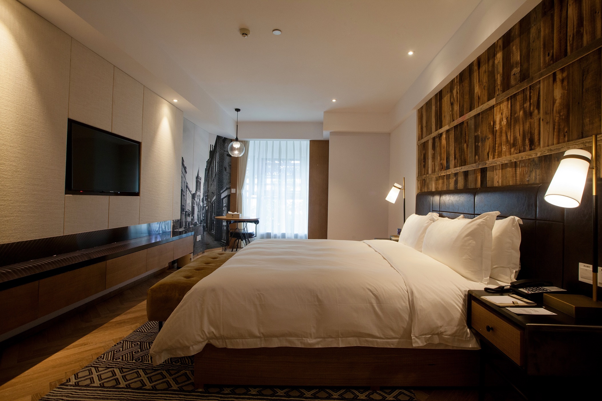 重庆中悦酒店-豪华大床房(七折限量抢购)