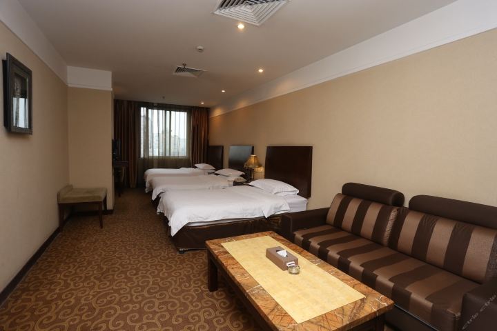 成都棠湖宾馆棠湖西路店-商务楼三人间