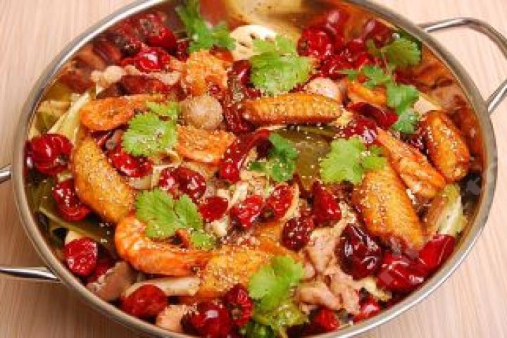 鼎鼎香麻辣香锅(桃园店)