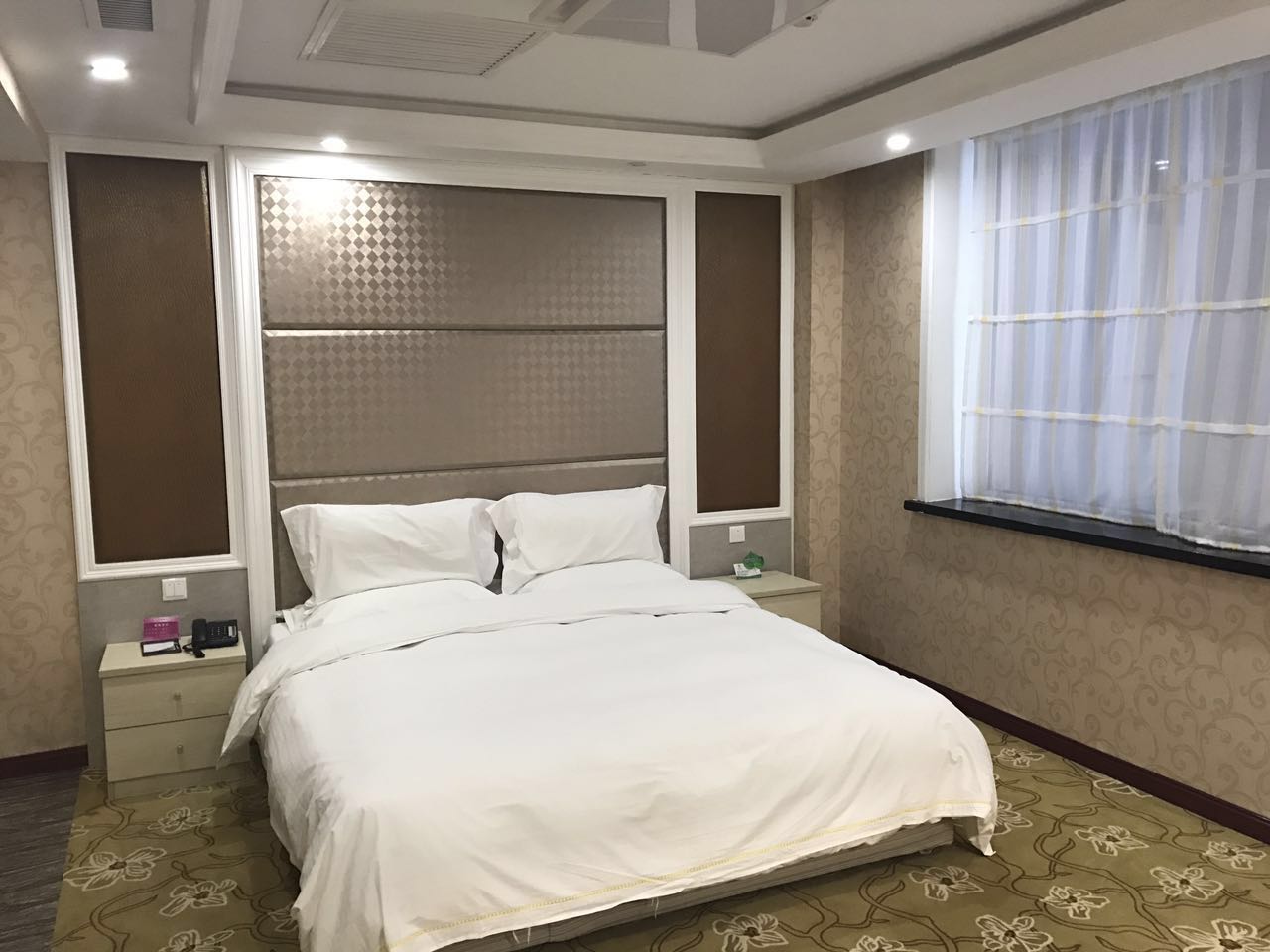 长春君怡酒店(【含早】标准单人间)