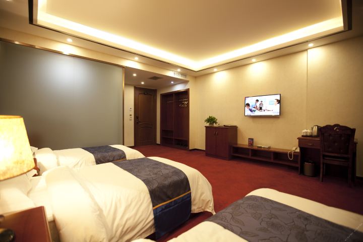 蓝天宾馆(哈尔滨机场店)-三人间[无早]