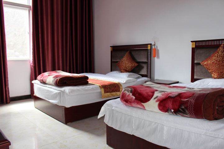 茂县松坪沟羌乡阁客栈-标间