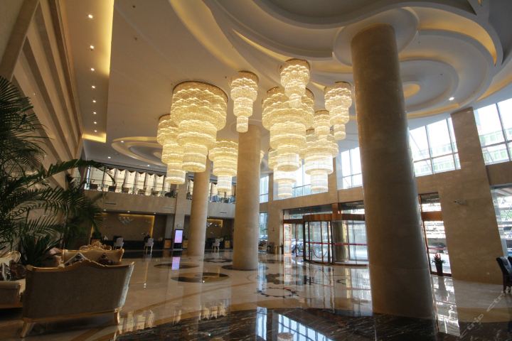 南昌海联大厦-豪华套房(携手游江湖)