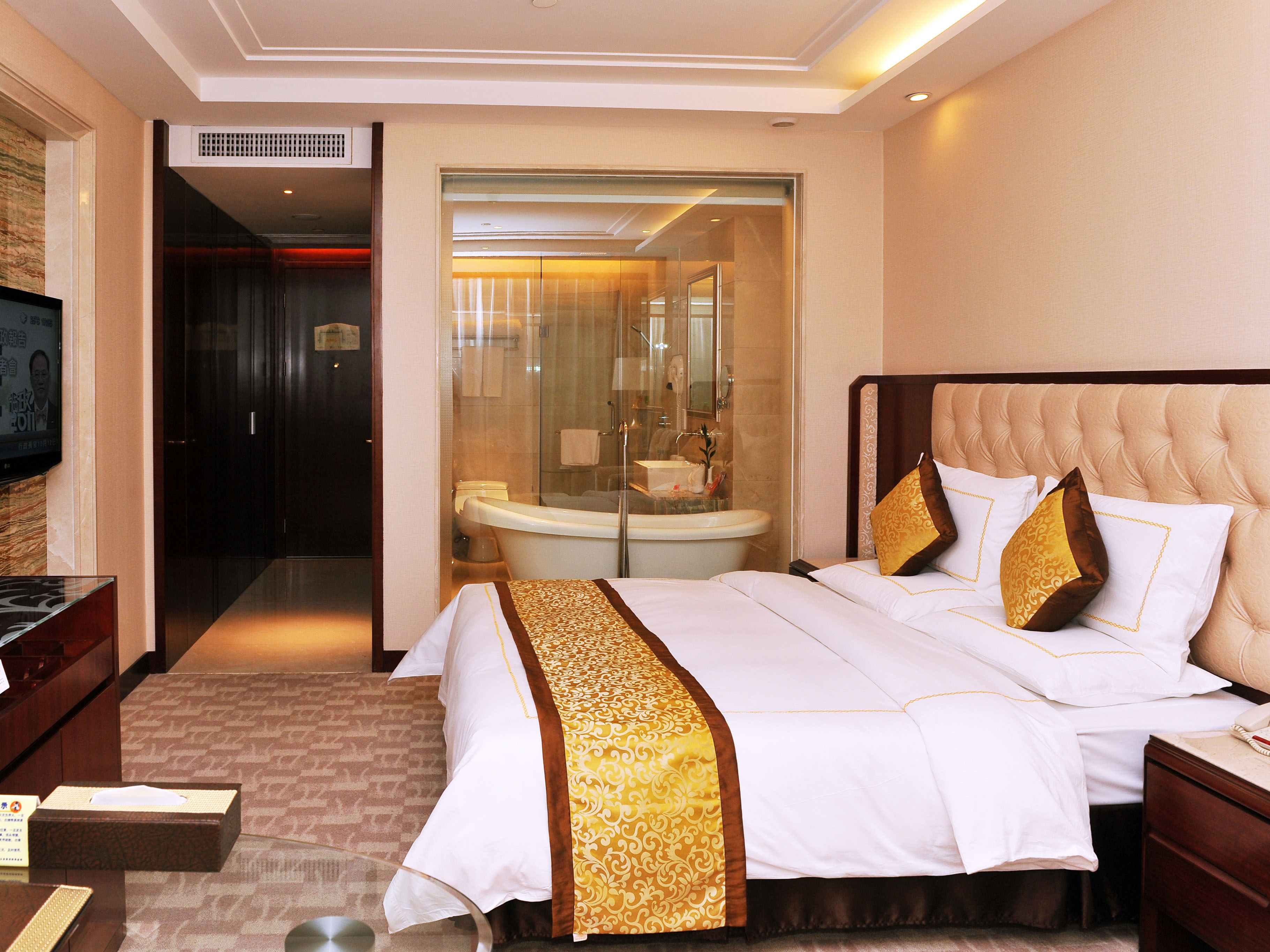 深圳宝安中天美景华美达酒店-高级客房(双床)