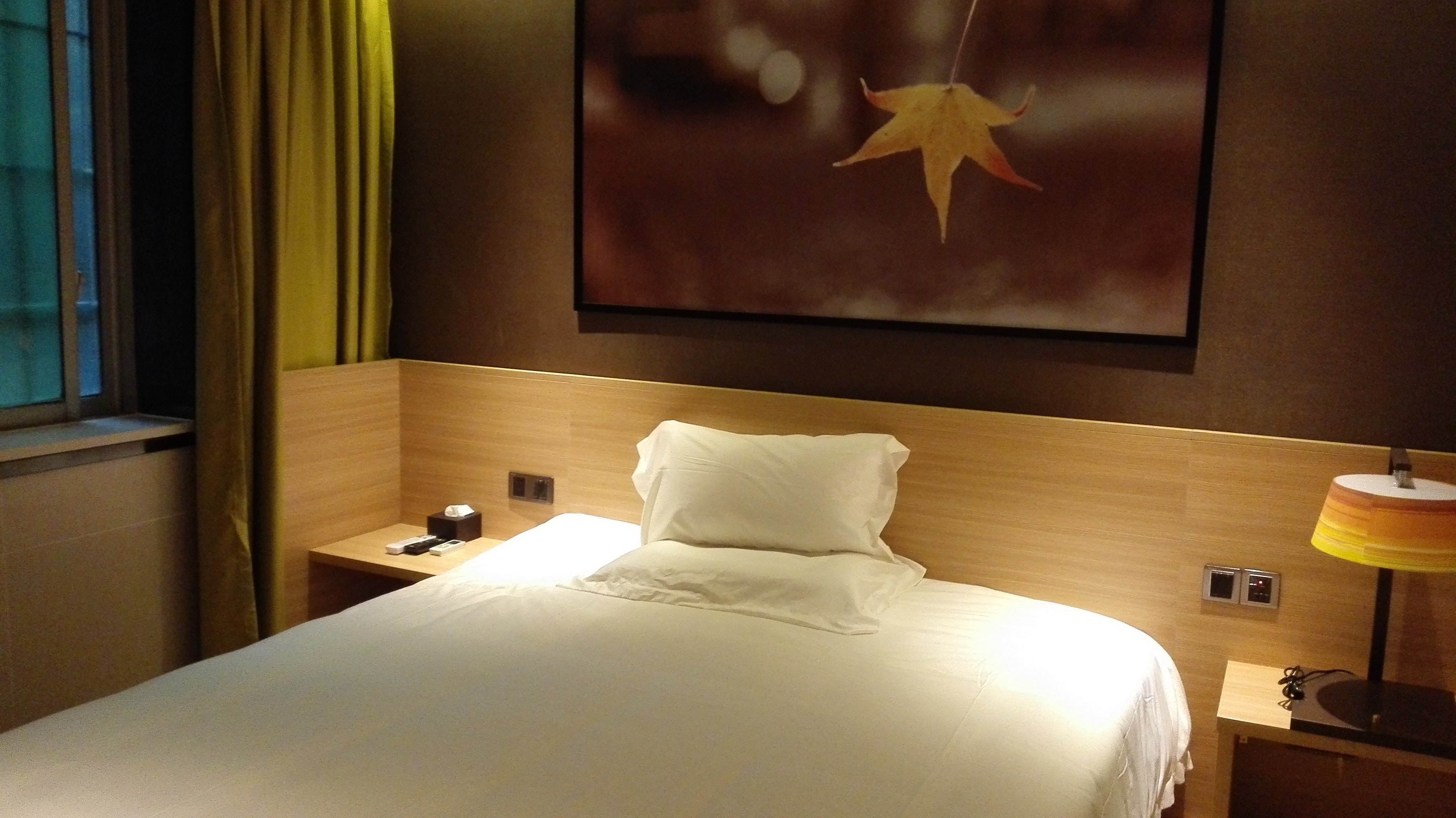 iu酒店(重庆合川瑞山路塔耳门广场店)-i in(至in大床房)(内宾)(预付)