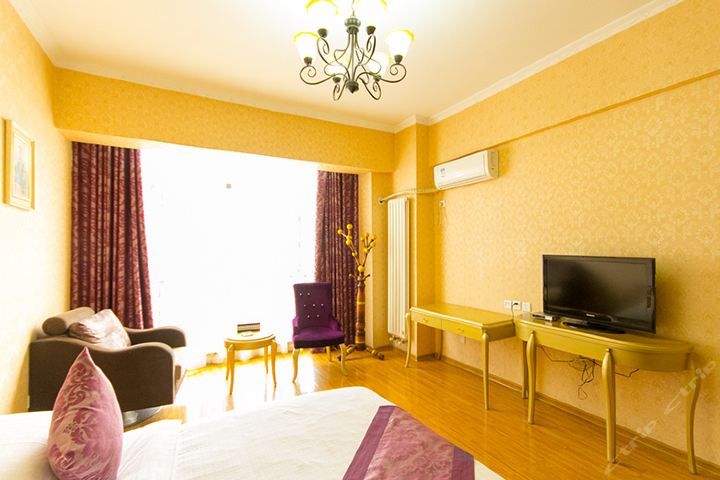 格拉姆瑞玺酒店(郑州祥盛店)(标准大床房)