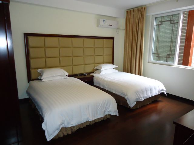 都江堰青城山安平大酒店-豪华标间