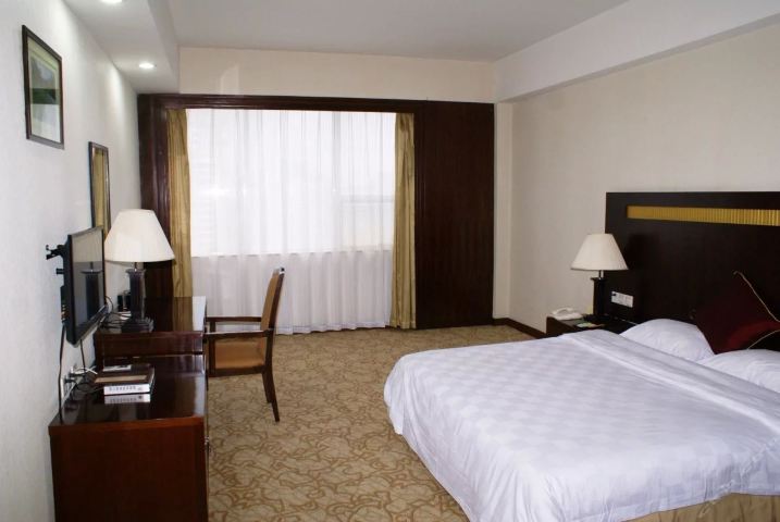 福州锦颐大酒店-标准大床房(预付)