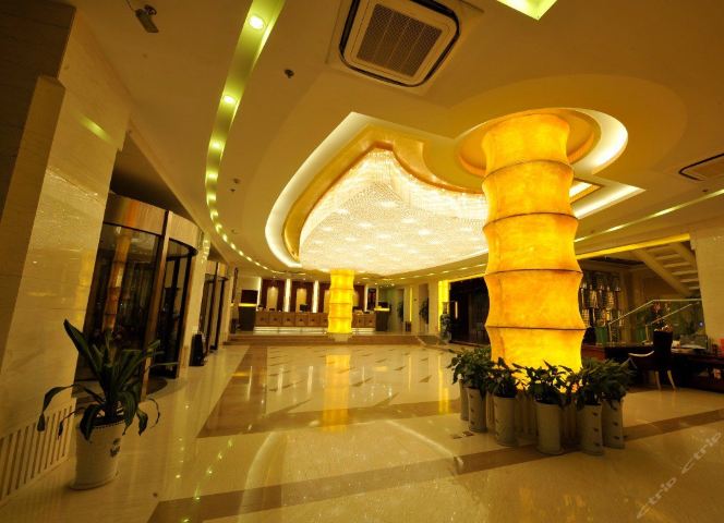 侯马华强大酒店-商务单间