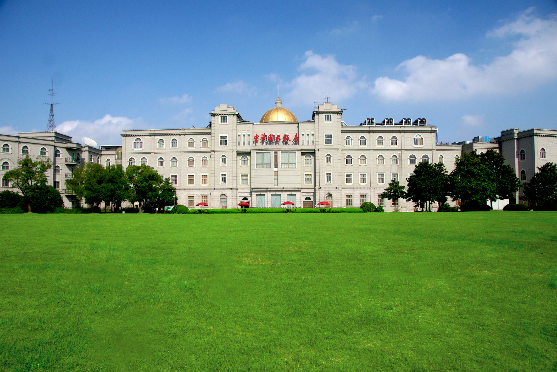 苏州中华园大饭店(居家小楼7间房 木渎古镇8张)