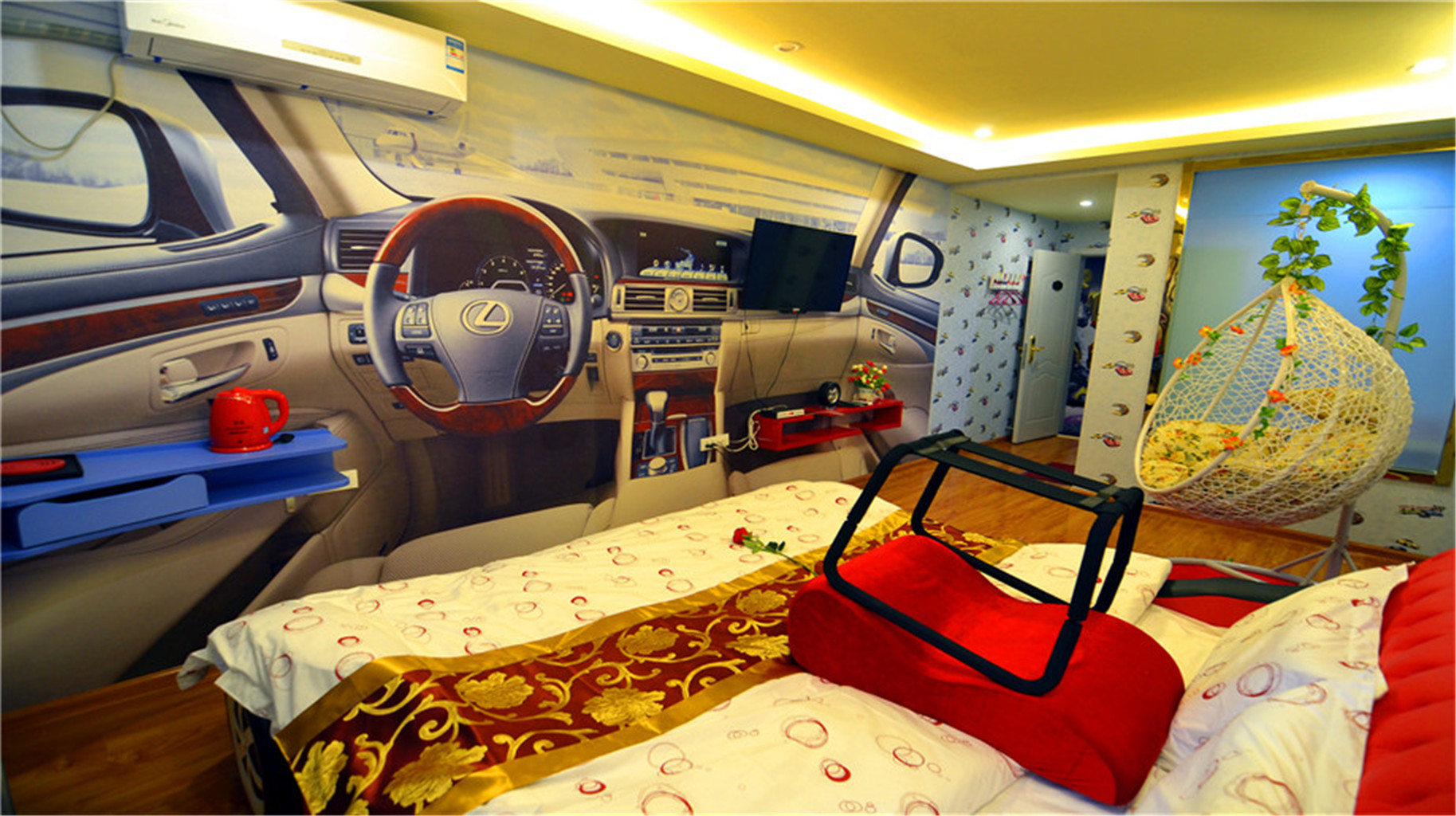 西安维尚主题酒店-汽车电动大床房[无早]