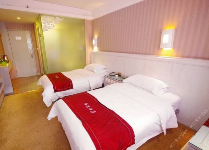 汉中海逸酒店(电脑标准间 双早)