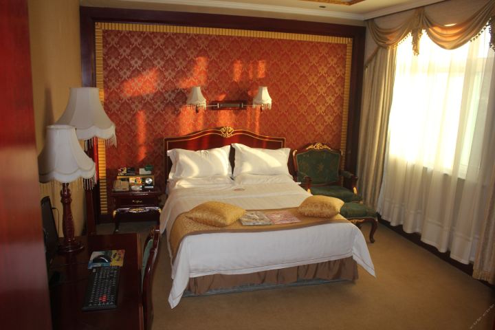 孝义东兴大酒店-商务大床间