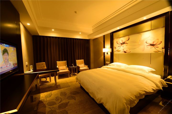 玉环长城宾馆-豪华大床房[含早]