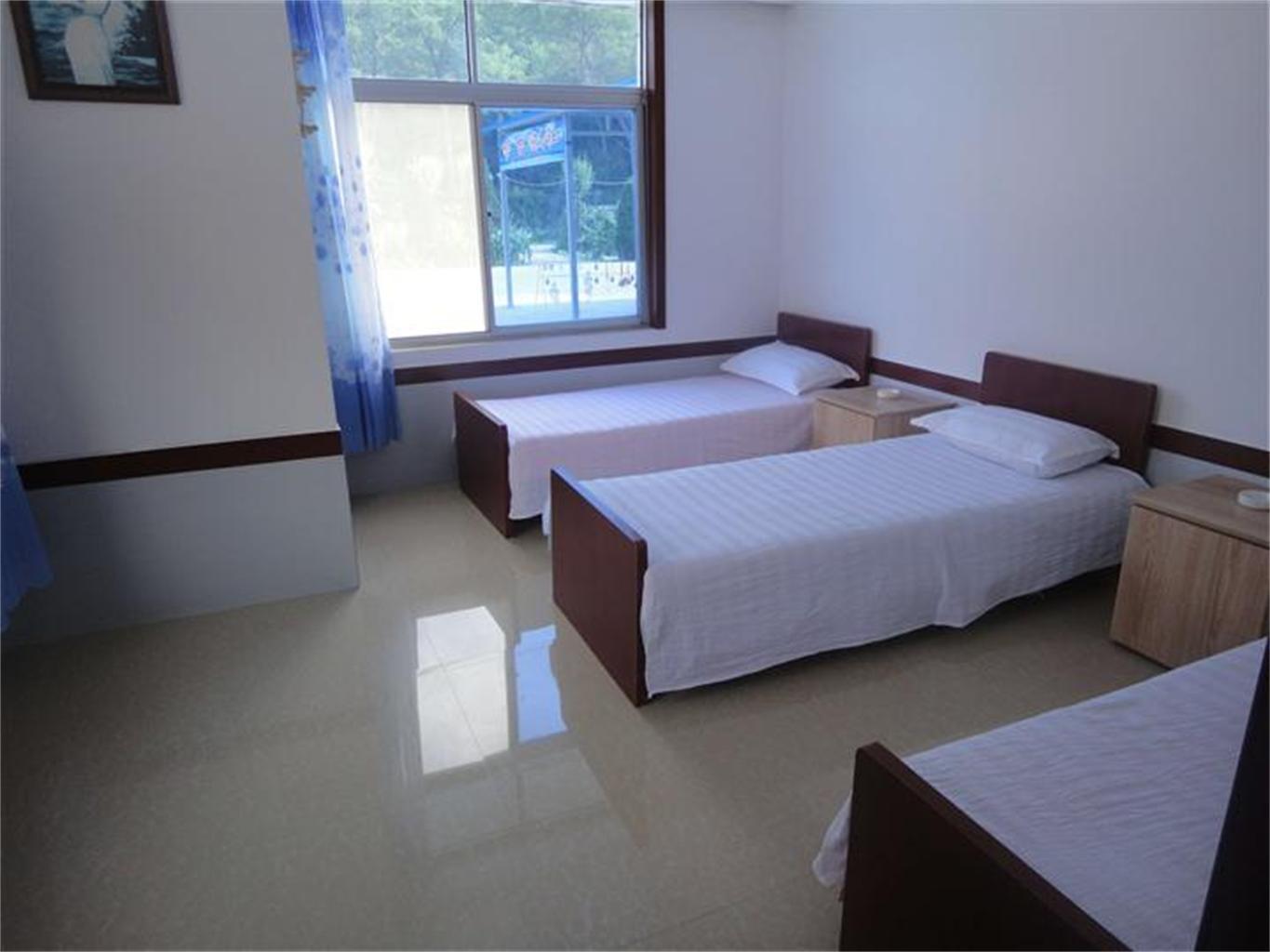 长海哈仙岛金海岸渔家院-标准三人间(床位房)(含三餐)