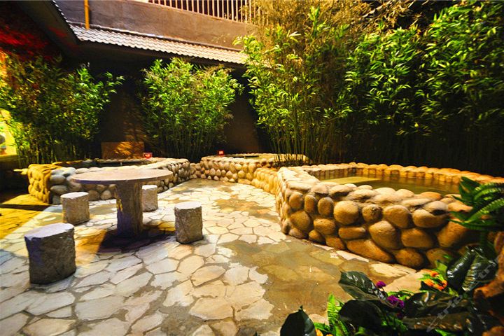 四海合利商务酒店温泉(标间)