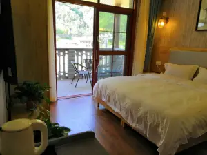 柞水瑞霖客棧（營盤鎮朱家灣村店）