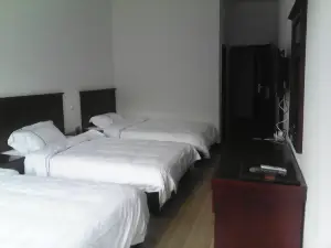 Shiping Dongyuanlou Hotel