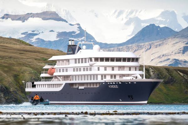 11 days · Antarctica · Ushuaia - South Shetland Islands - Ushuaia