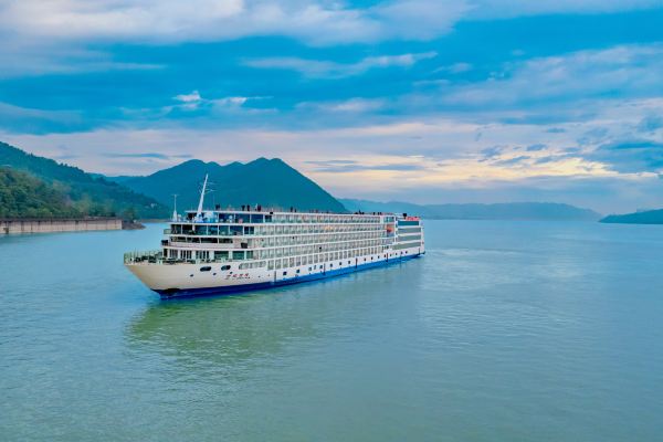 4 days · Three Gorges of the Yangtze River · Chongqing - Fengdu County - Fengjie County - Wushan County - Yichang