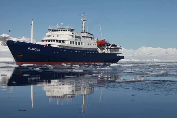 8 gün · Reykjanesbær - Okyanus yolculuğu - Akureyri