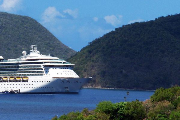 8 días · Mediterráneo · Rávena - Santorini - Míkonos - El Pireo (Atenas) - Split - Rávena
