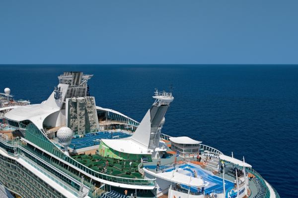 8 días · Southampton - Cherburgo - La Coruña - Bilbao - El Havre - Southampton