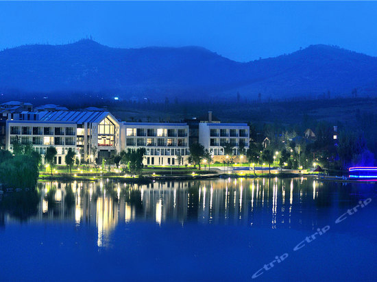 泗水万紫千红度假酒店