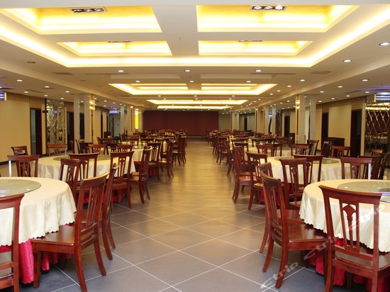 晋州鸿业大酒店