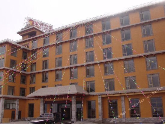 元阳胜村云梯酒店    分(暂无点评) 477起距离160米立即预订