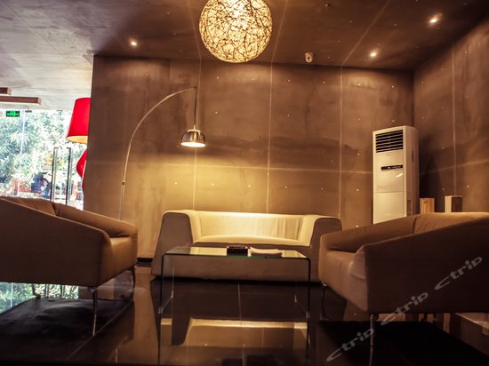 攀枝花德铭阳光木棉花酒店