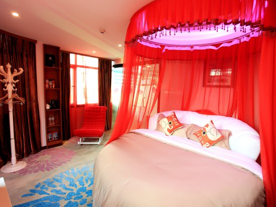 html" name="needtracecode" data-dopost="t" >情侣单间 /a>