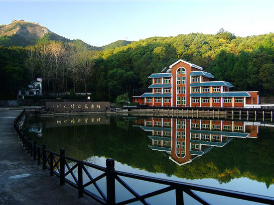 安陆白兆山宾馆