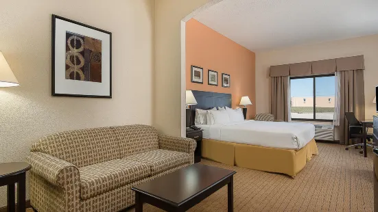 Holiday Inn Express & Suites Lafayette East