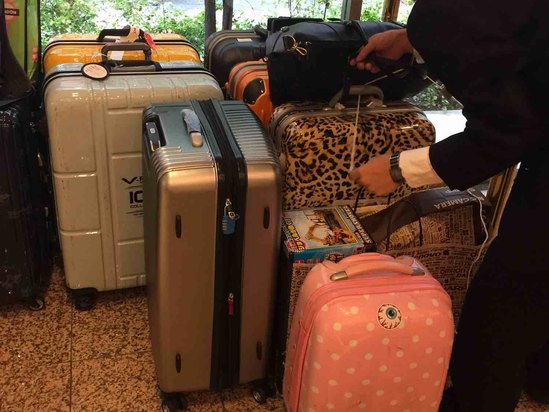 寄存行李特方便 还有称 离开热闹地方都很近 这次住的最满意