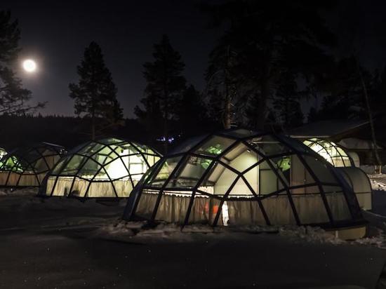 kakslauttanen igloo west village