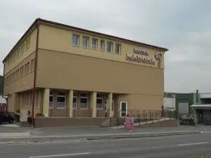Motel Madona