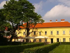 Zamecky Hotel Lednice