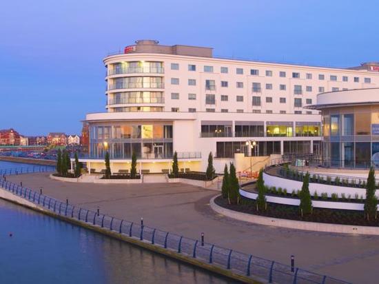 华美达绍斯波特广场酒店(ramada plaza southport)