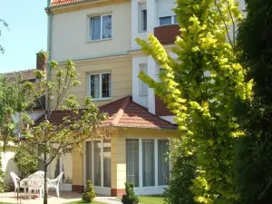Korona Panzió