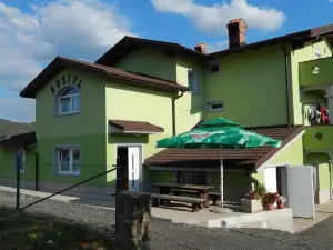 Hostel Ociski Raj
