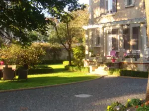 Chambres d'Hôtes de Luxe Côté Parc-Côté Jardin Avec Parking privé Gratuit