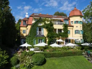 Hotel Seeschloßl Velden