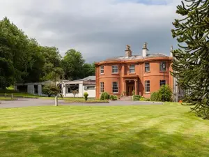 Woodland House Hotel