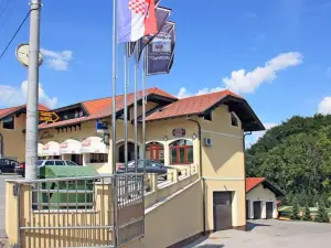 Apartments Šoić