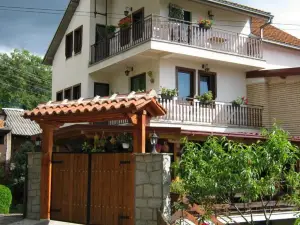Risto's Guest House