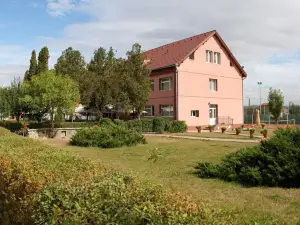 Hotel Pamira